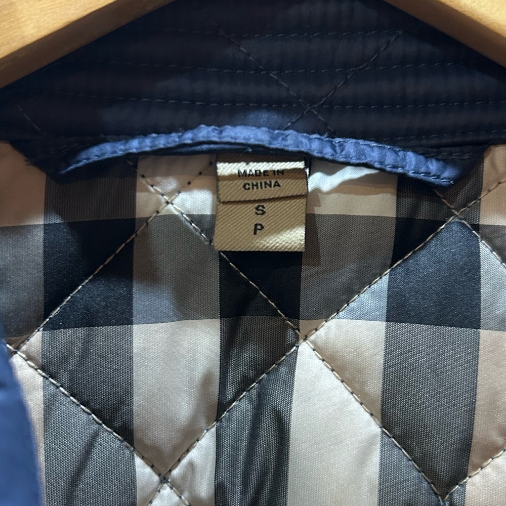 Like New Authentic Burberry Jacket!!! - image 4
